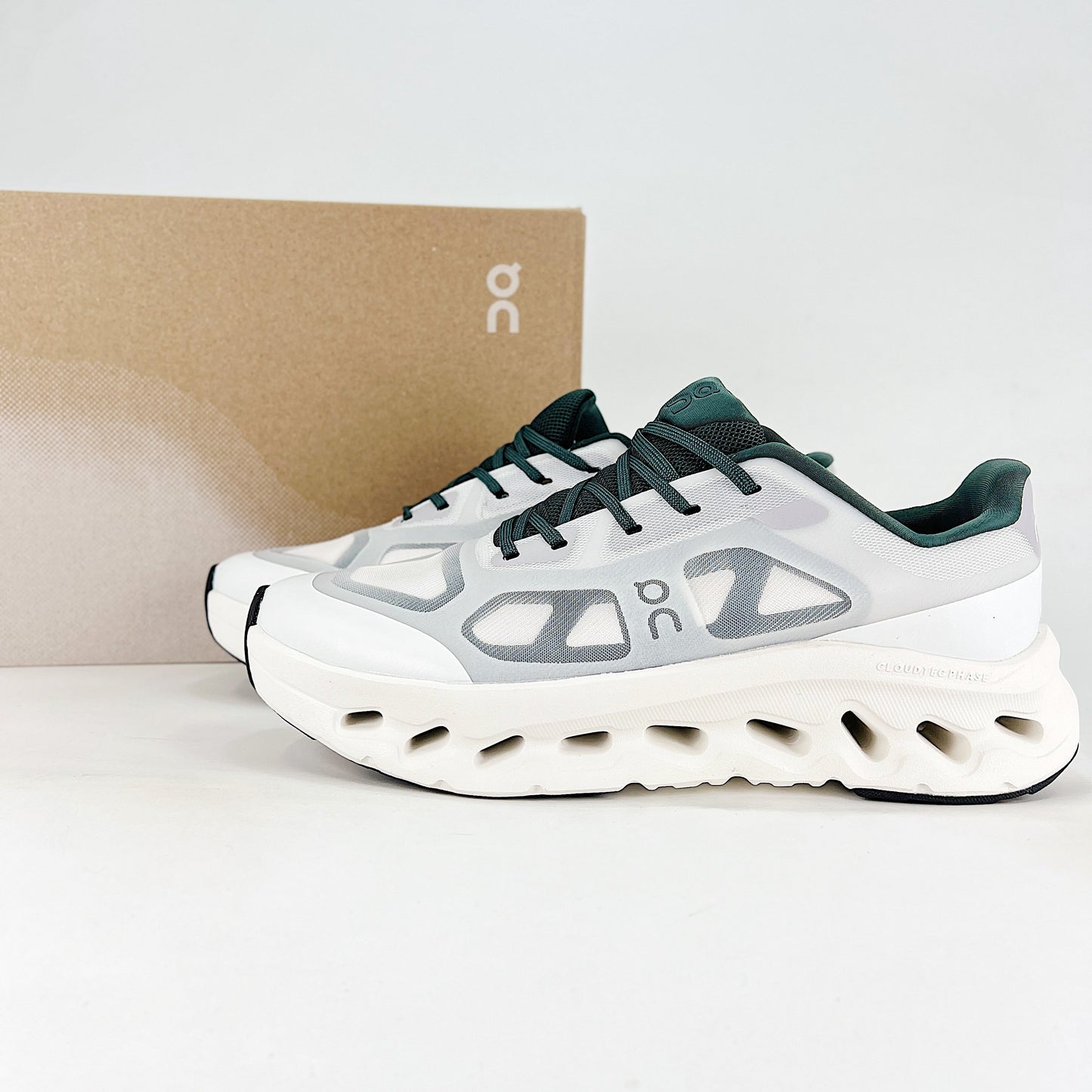 On Cloudtilt Remix – Glacier White & Forest Green Unisex Comfortable Supportive Running & Lifestyle Shoes