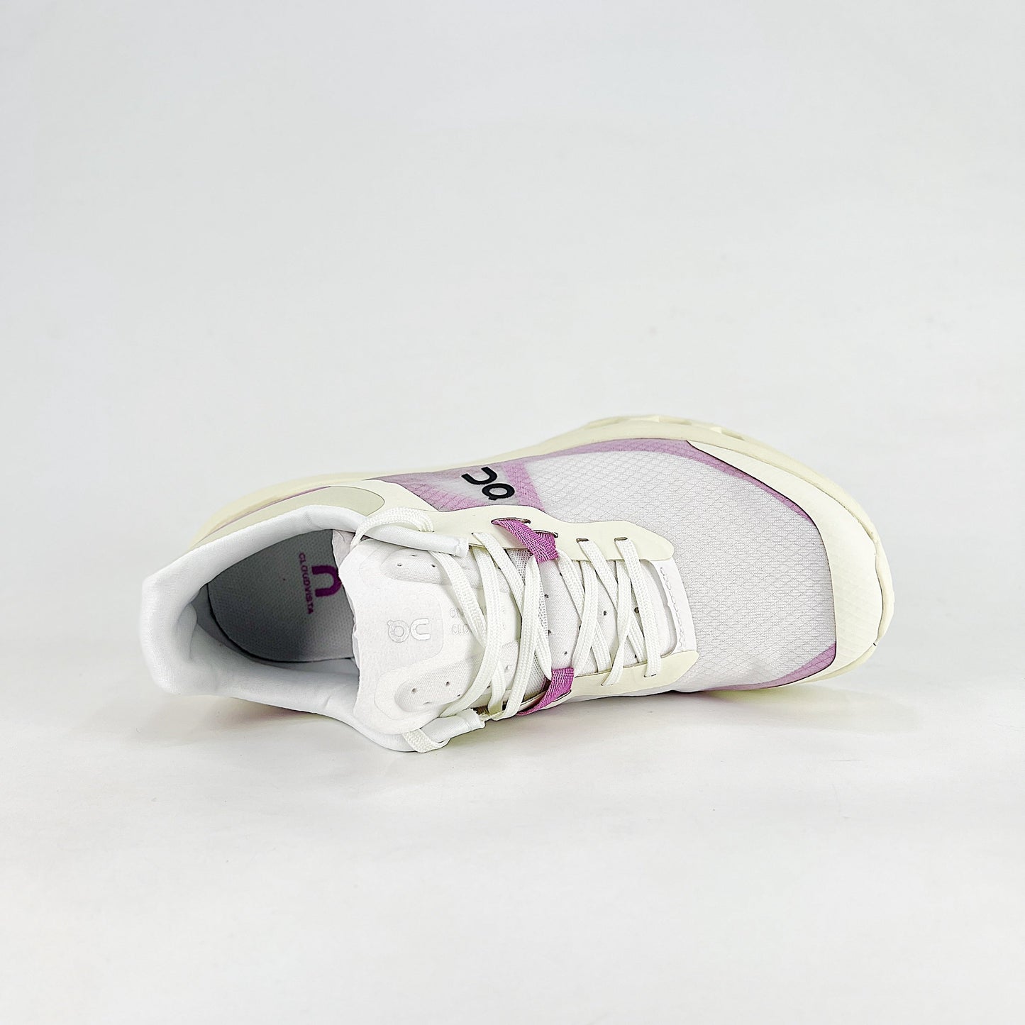 On Running Cloudvista – White & Lilac & Beige Unisex Lifestyle Running Shoes