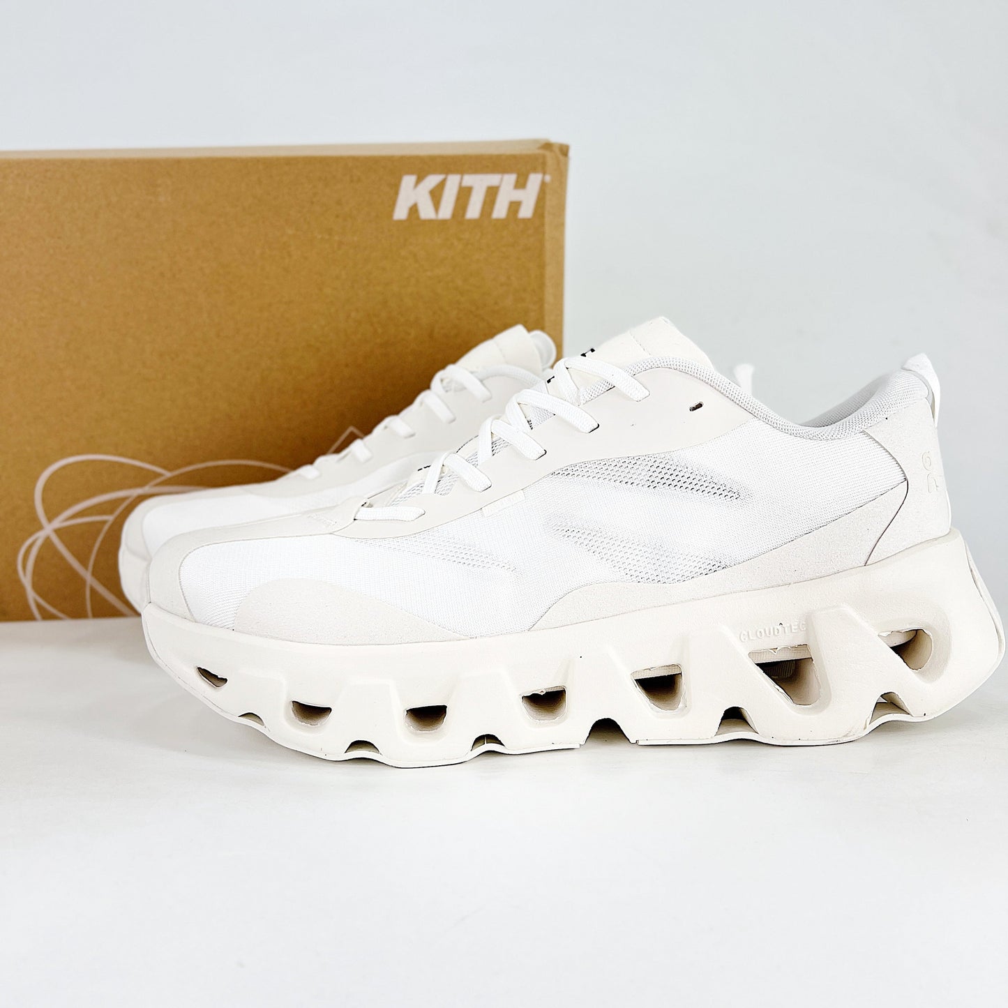On x Kith Cloudswift – Triple White Unisex Premium Collaboration Lifestyle Sneakers
