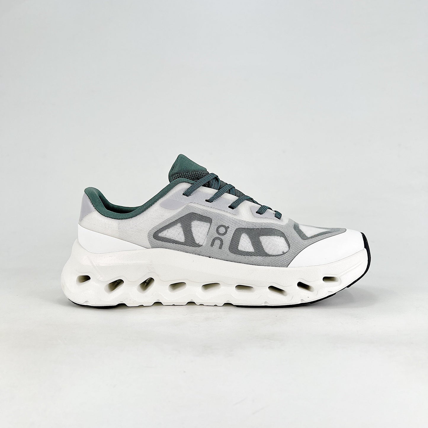 On Cloudtilt Remix – Glacier White & Forest Green Unisex Comfortable Supportive Running & Lifestyle Shoes