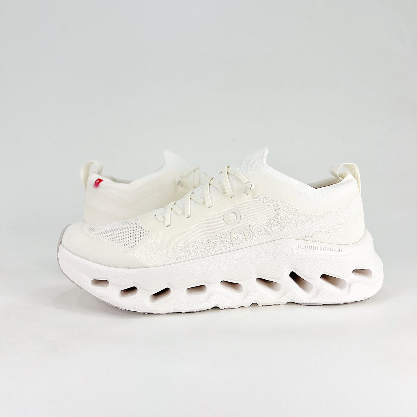 On Running Cloudeclipse – All White & Mint Unisex High-Performance Road Running Shoes