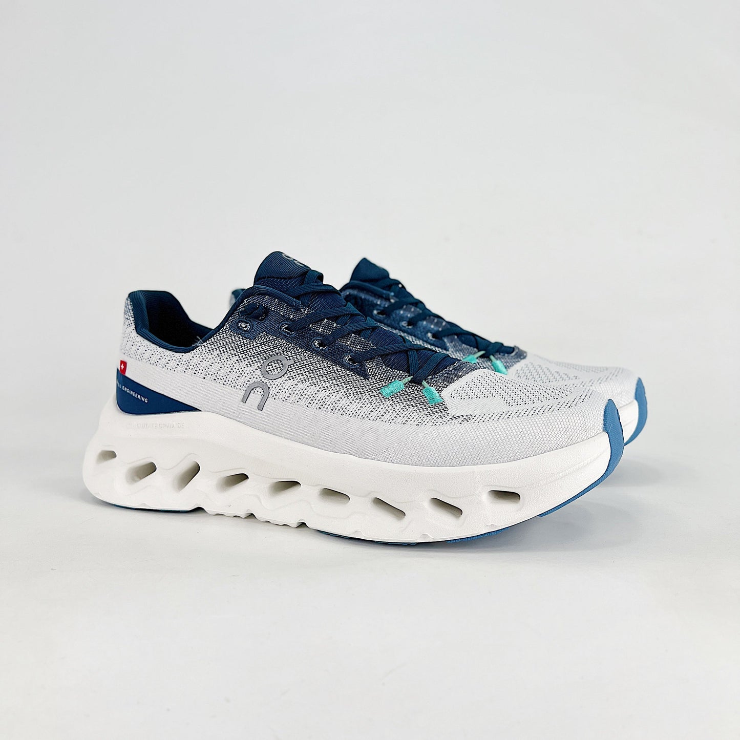 On Running Cloudeclipse – Grey & Navy Blue Unisex High-Performance Road Running Shoes
