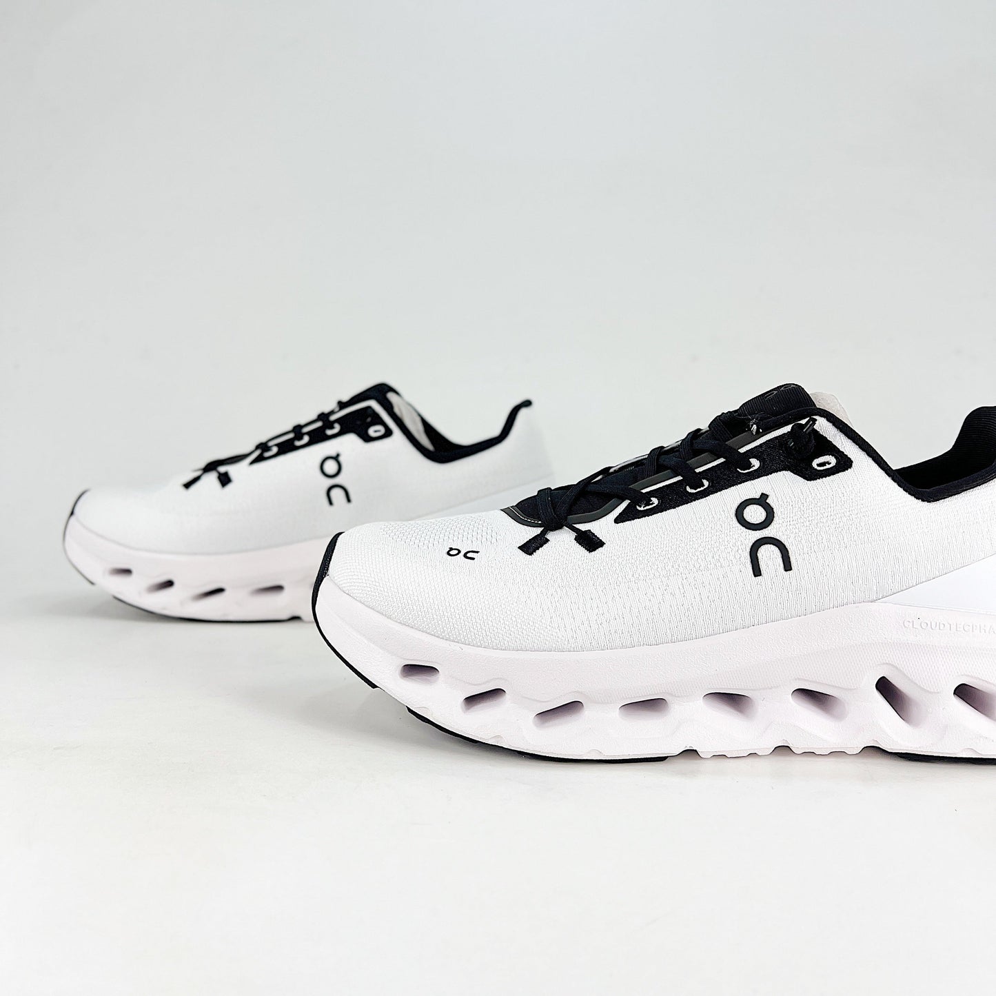 On Running Cloudeclipse – White & Black Unisex High-Performance Road Running Shoes