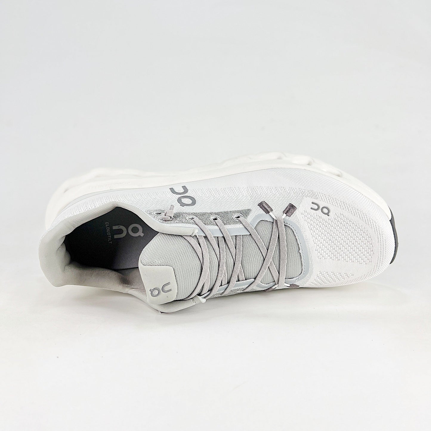 On Running Cloudeclipse – Grey & White Unisex High-Performance Road Running Shoes