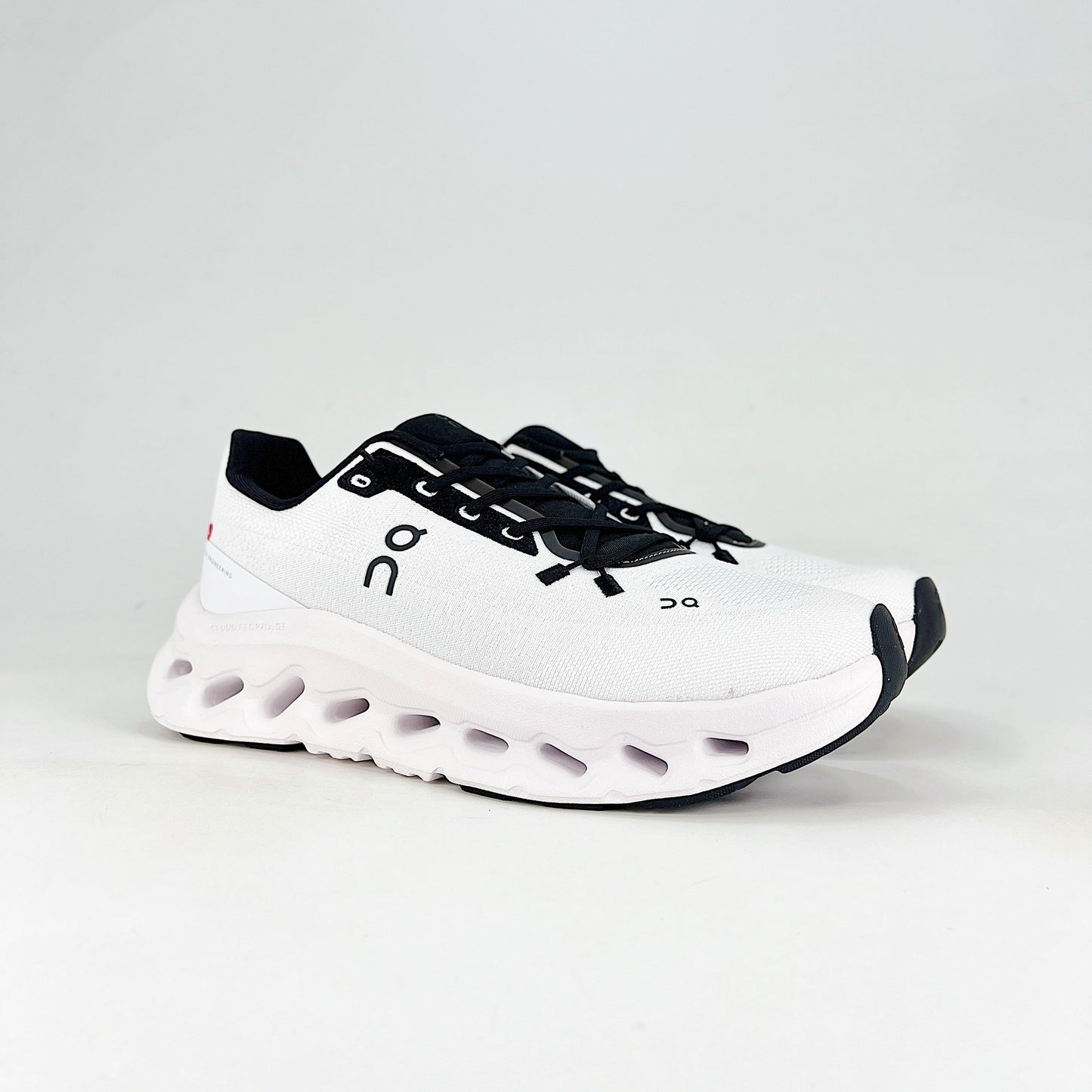 On Running Cloudeclipse – White & Black Unisex High-Performance Road Running Shoes