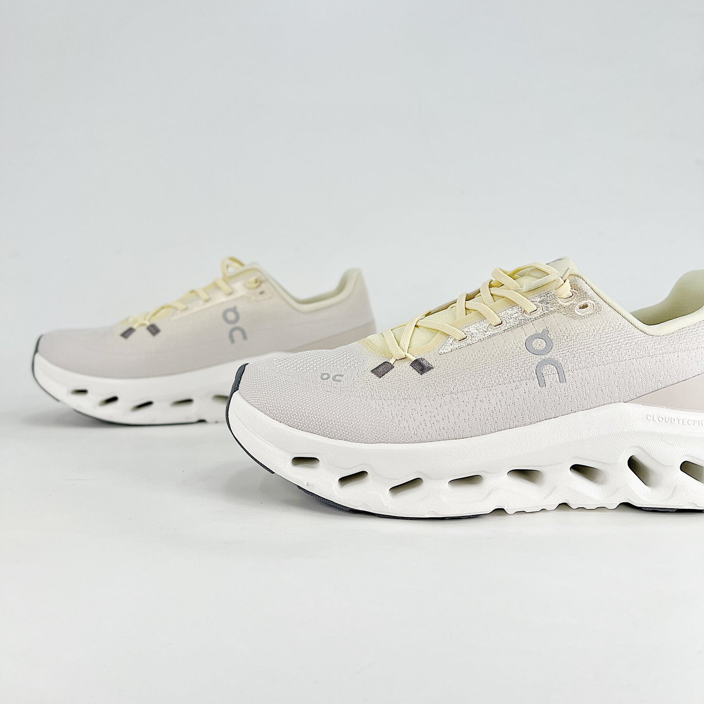 On Running Cloudeclipse – Ivory & Lemon Yellow Unisex High-Performance Road Running Shoes