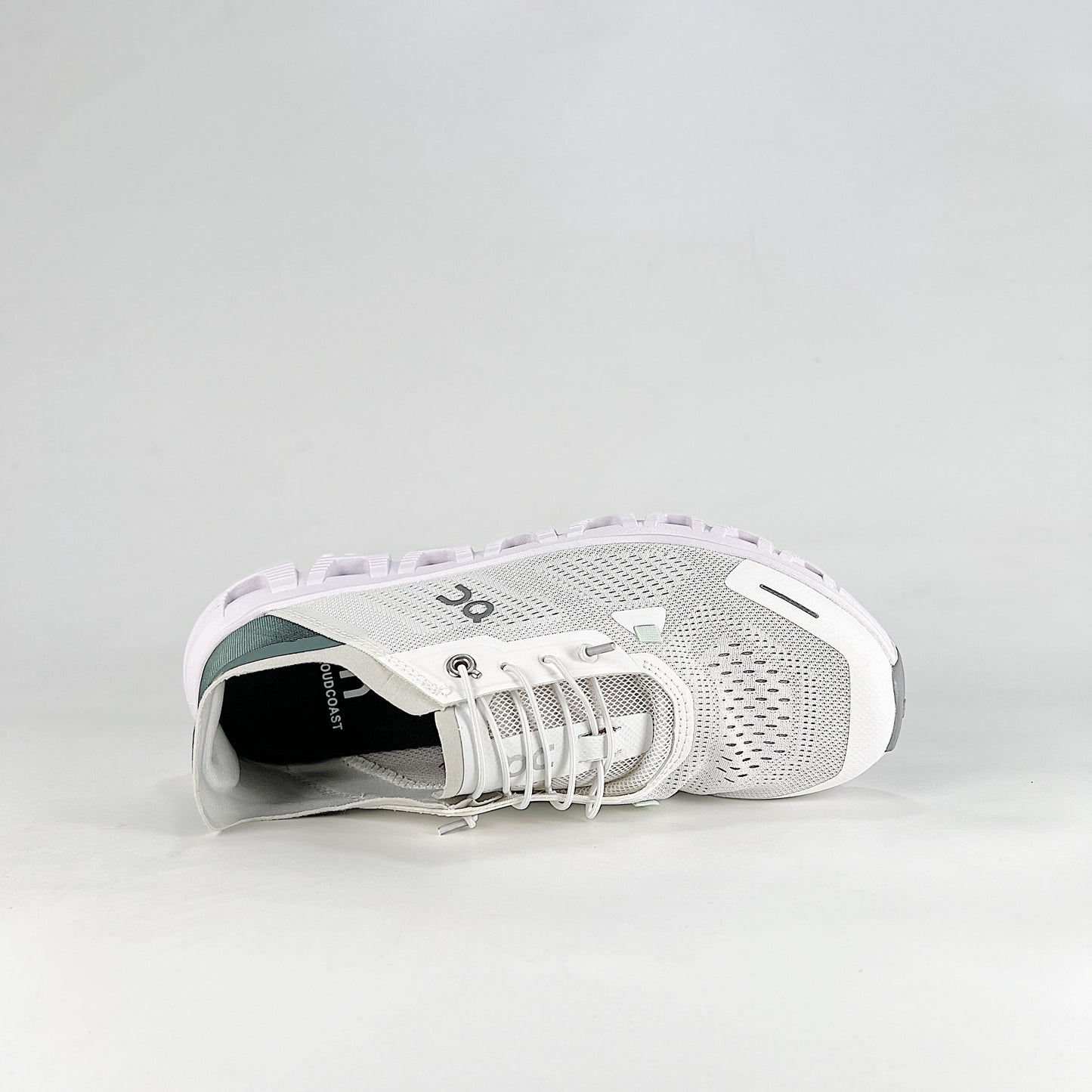 On Cloud 6 Coast – White & Sage Green Unisex Lightweight Breathable Running & Lifestyle Shoes