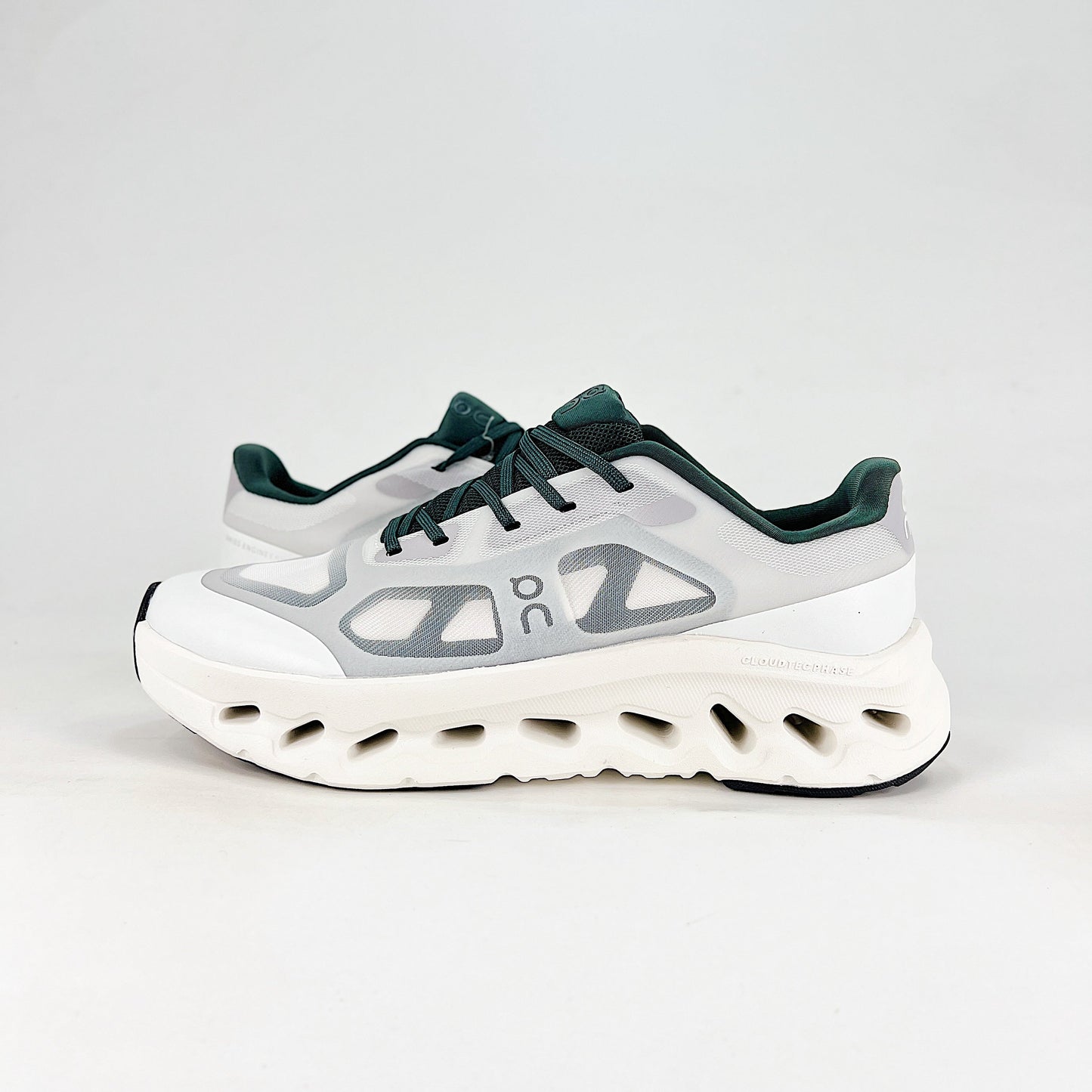 On Cloudtilt Remix – Glacier White & Forest Green Unisex Comfortable Supportive Running & Lifestyle Shoes