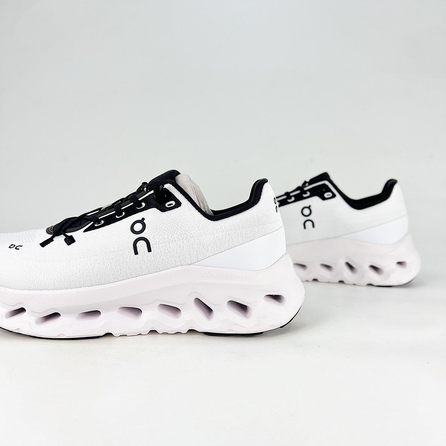 On Running Cloudeclipse – White & Black Unisex High-Performance Road Running Shoes