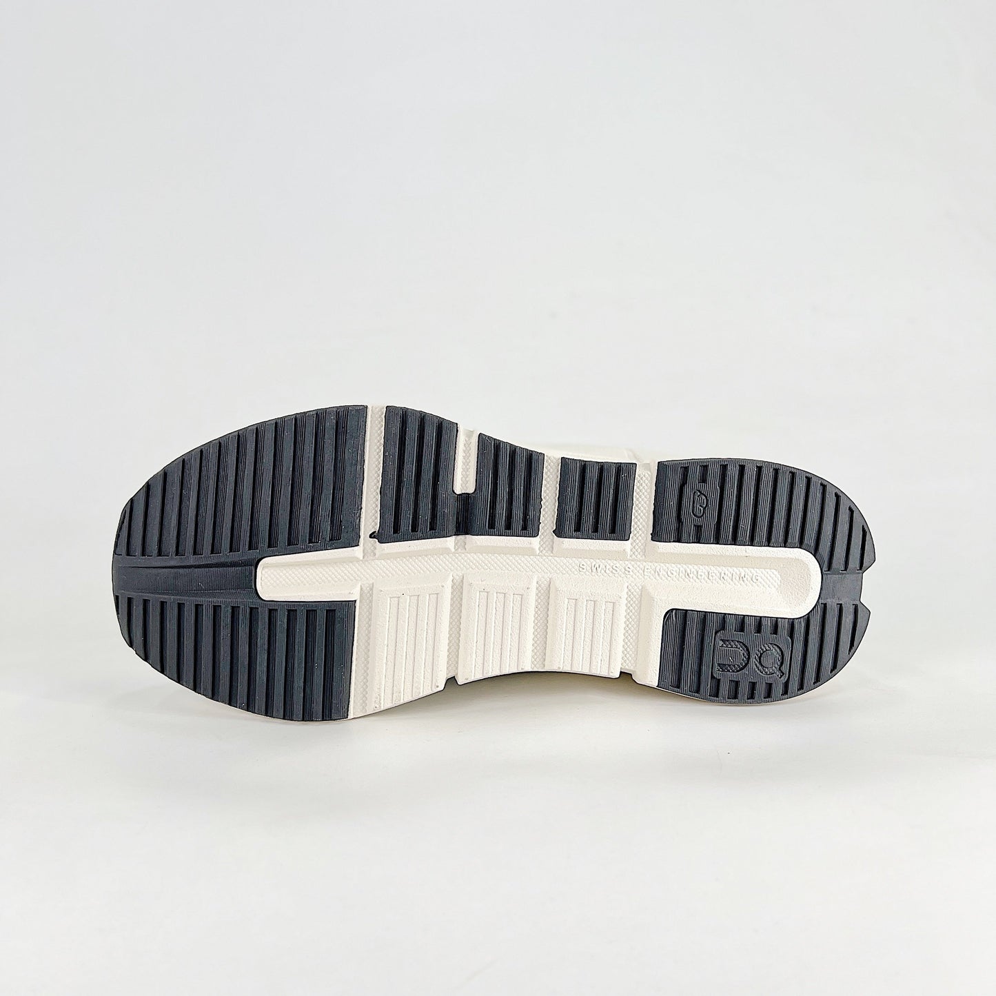 On Cloudnova Form – Navy Blue & Steel Blue Unisex Retro-Inspired Lightweight Lifestyle Sneakers