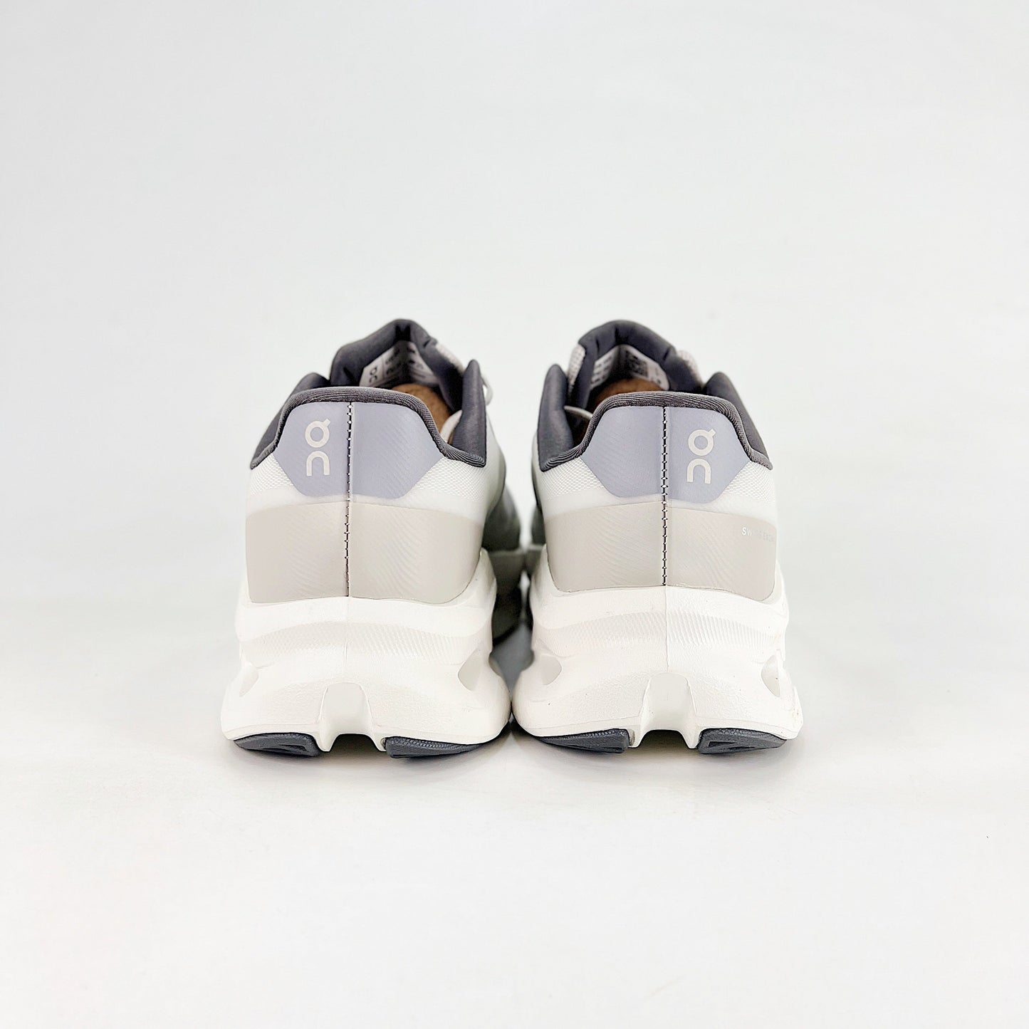 On Cloudtilt Remix – Silver & White Unisex Comfortable Supportive Running & Lifestyle Shoes