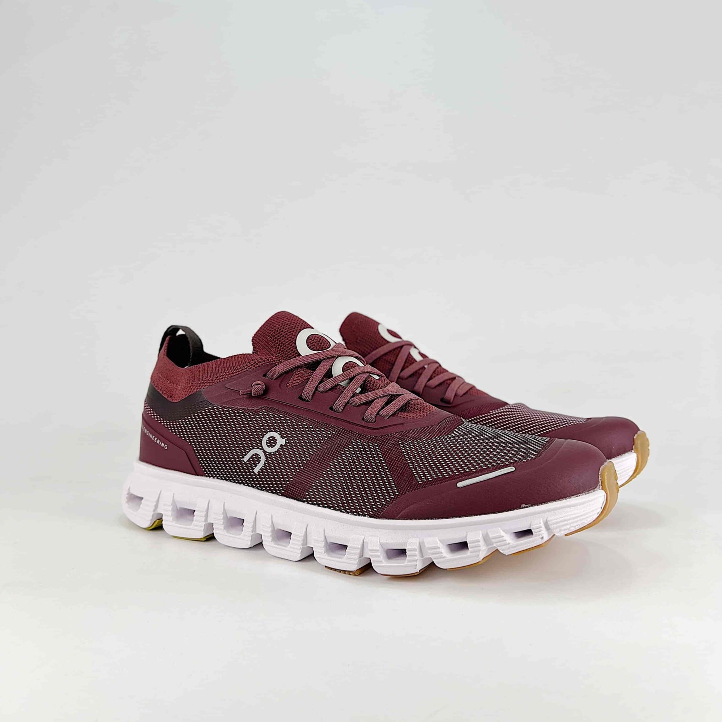 On Running Cloud 6 Versa – Burgundy, Black & White Unisex Lifestyle Running Shoes