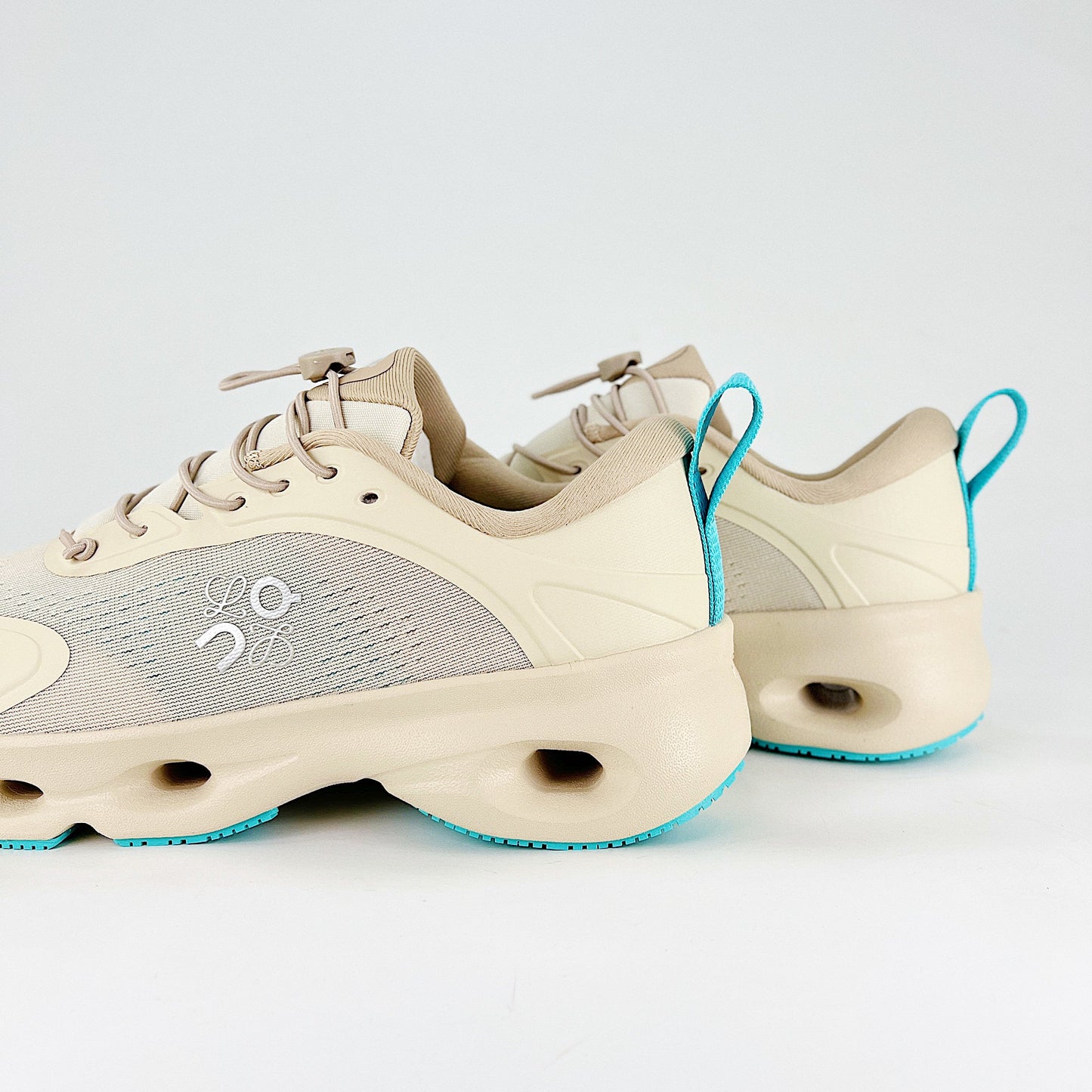 On x Loewe Cloudaway – Cream & Turquoise Unisex Premium Collaboration Lifestyle Sneakers