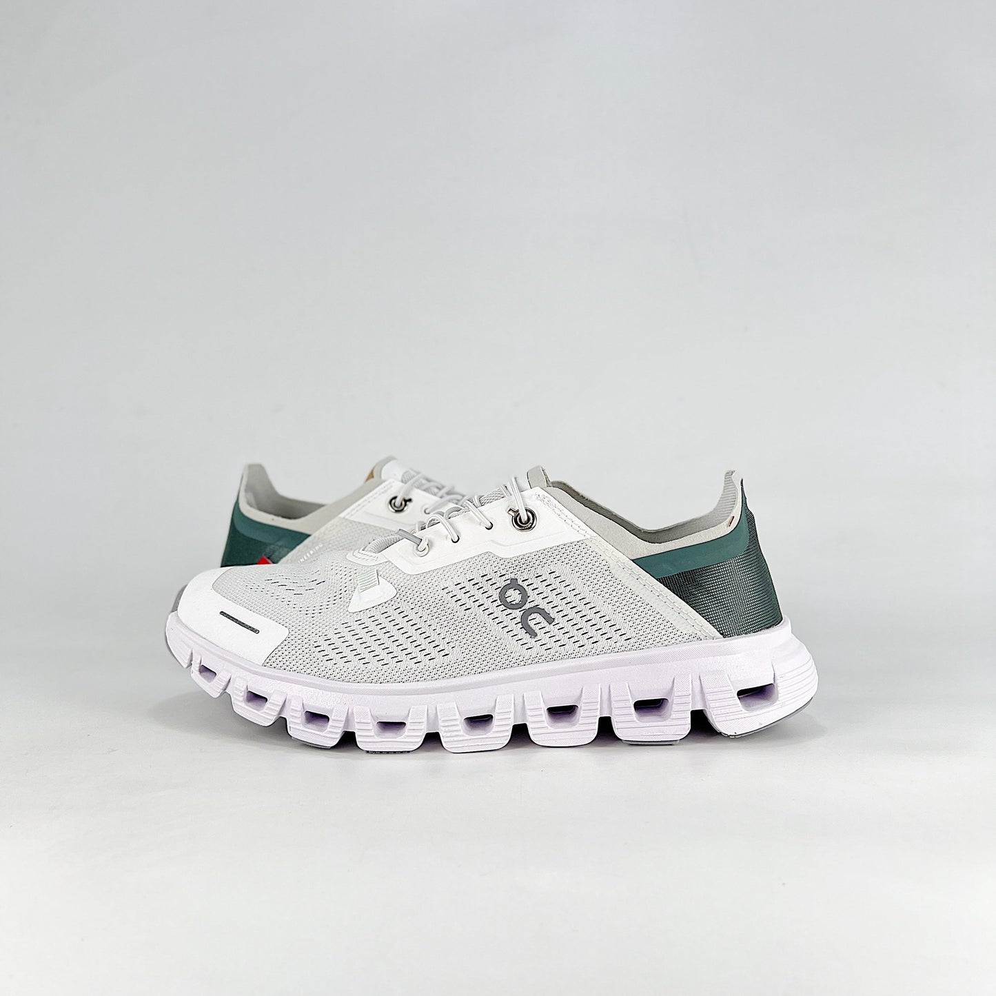 On Cloud 6 Coast – White & Sage Green Unisex Lightweight Breathable Running & Lifestyle Shoes