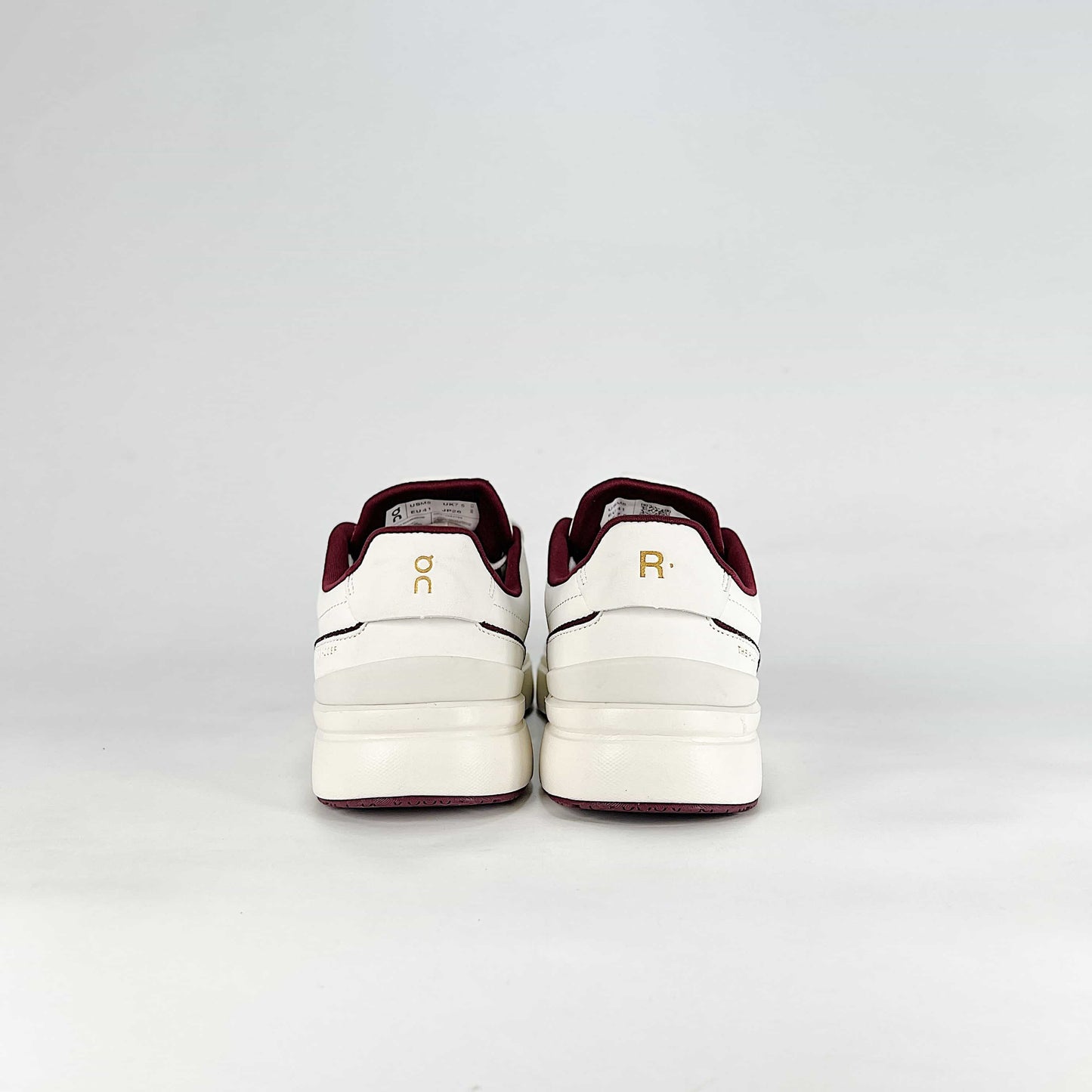 On The Roger Advantage – White & Burgundy Unisex Premium Leather Retro Tennis Lifestyle Sneakers