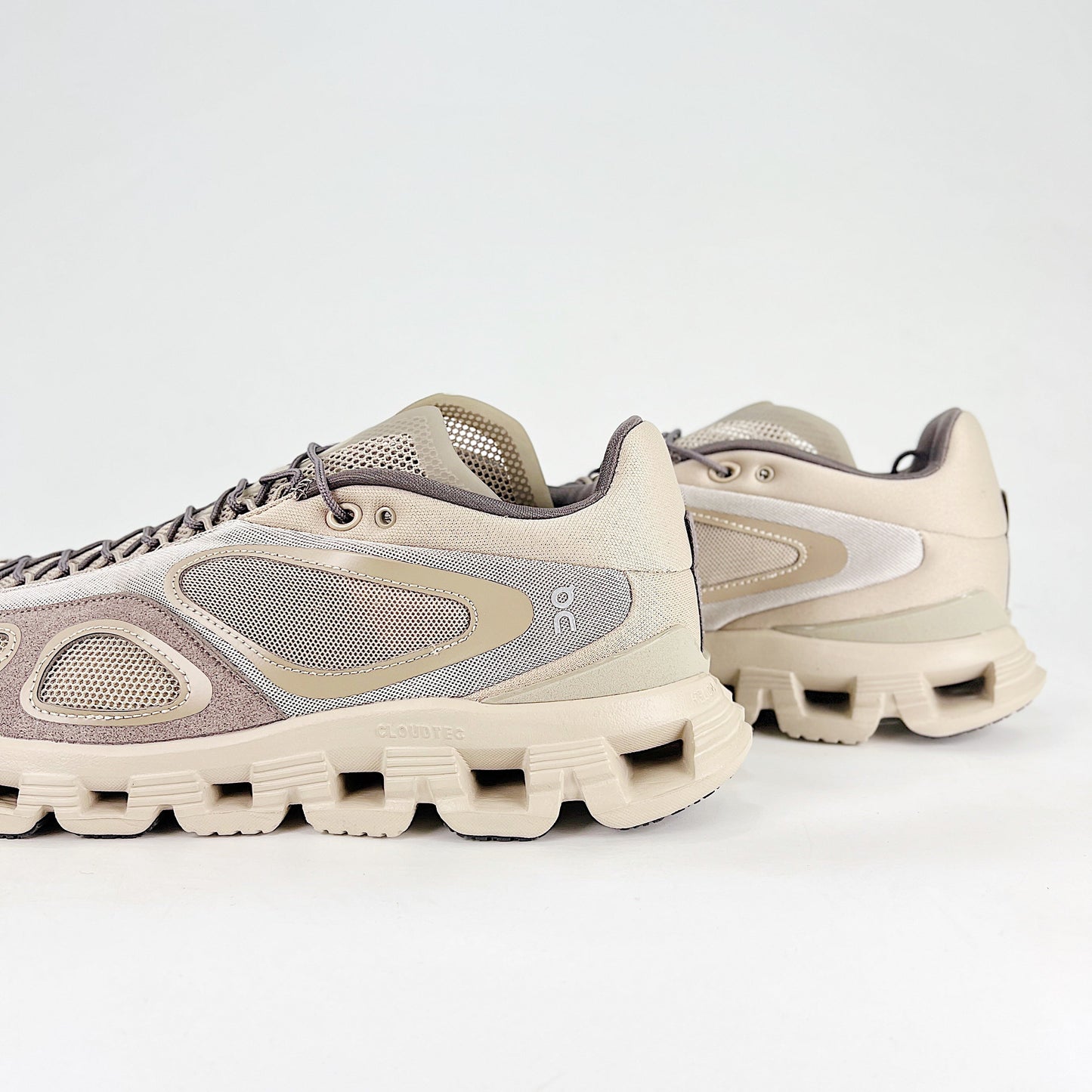 On x FKA twigs Cloud X 4 – All Sand & Pebble Unisex Premium Collaboration Lifestyle Sneakers