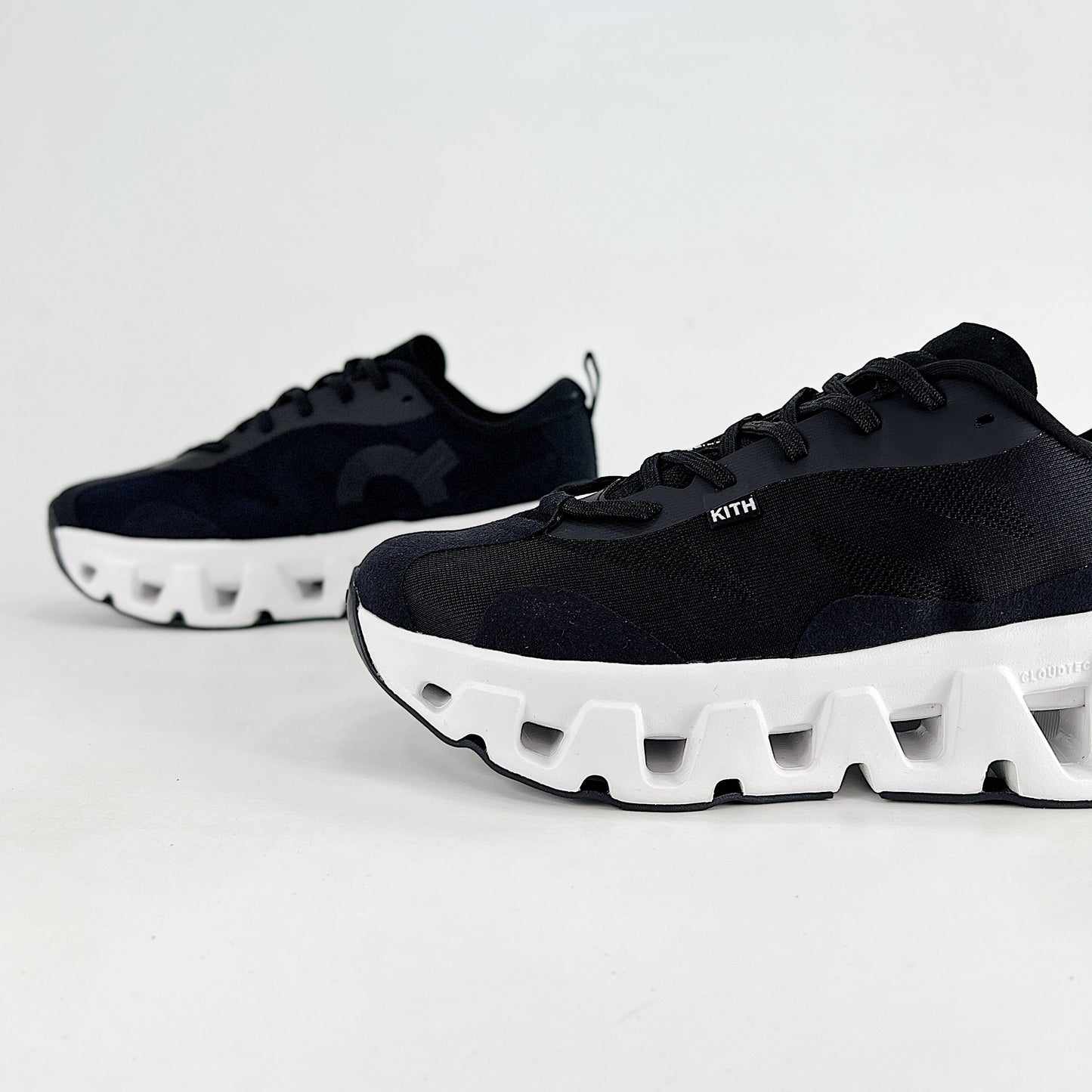 On x Kith Cloudswift – All Black & White Unisex Premium Collaboration Lifestyle Sneakers