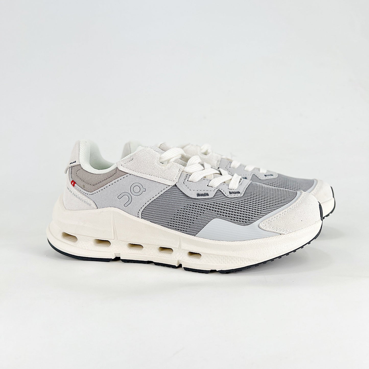 On Cloudnova Form – Steel Grey & Ice Grey Unisex Retro-Inspired Lightweight Comfortable Durable Lifestyle Sneakers