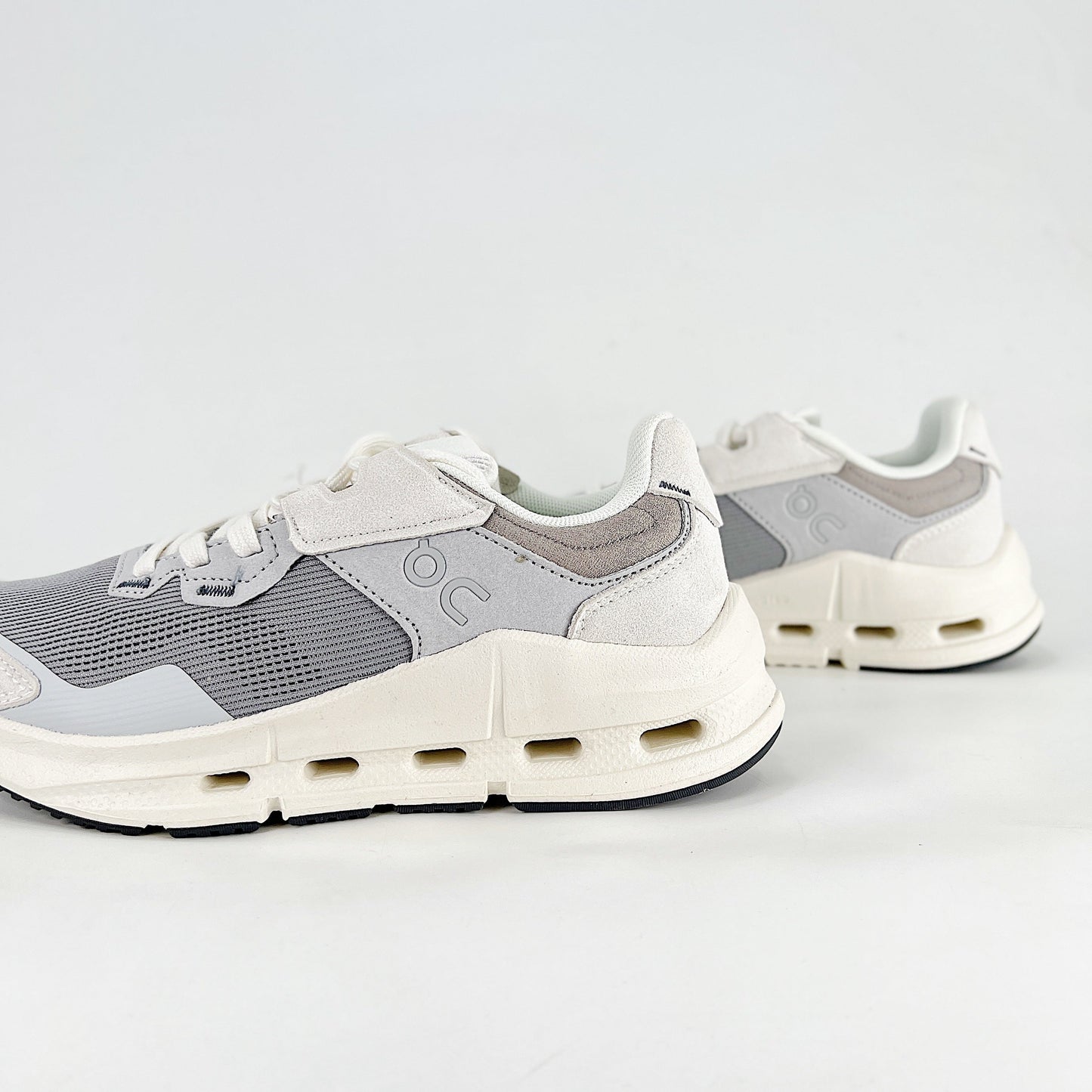 On Cloudnova Form – Steel Grey & Ice Grey Unisex Retro-Inspired Lightweight Comfortable Durable Lifestyle Sneakers