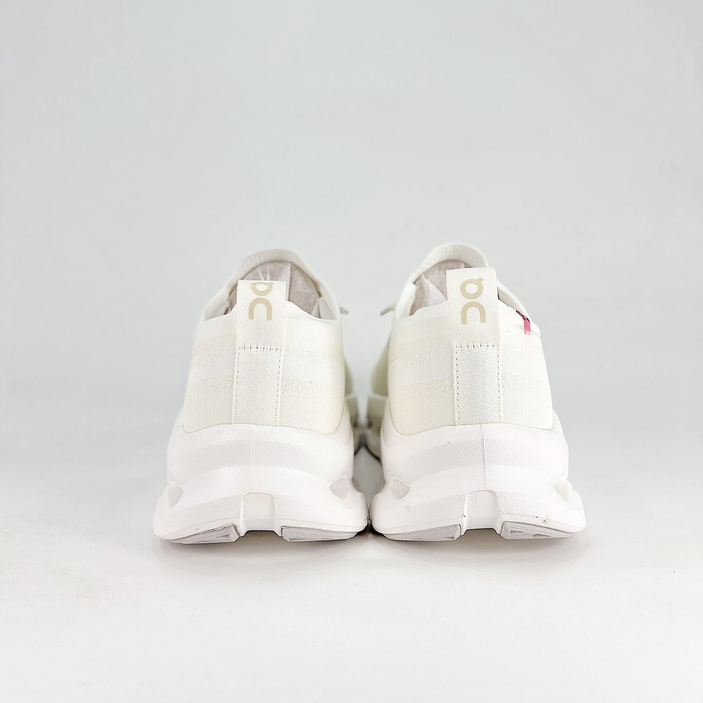 On Running Cloudeclipse – All White & Mint Unisex High-Performance Road Running Shoes