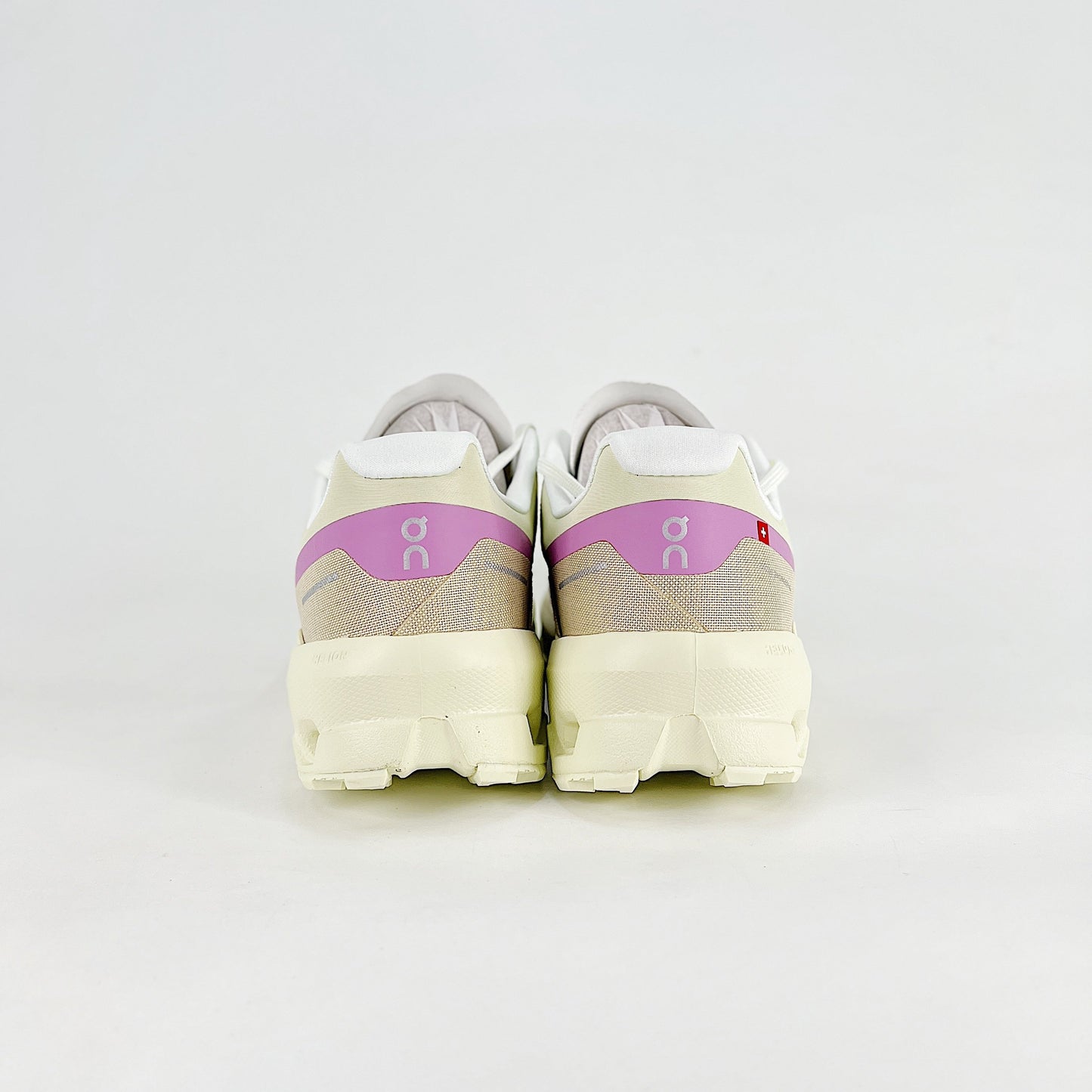 On Running Cloudvista – White & Lilac & Beige Unisex Lifestyle Running Shoes