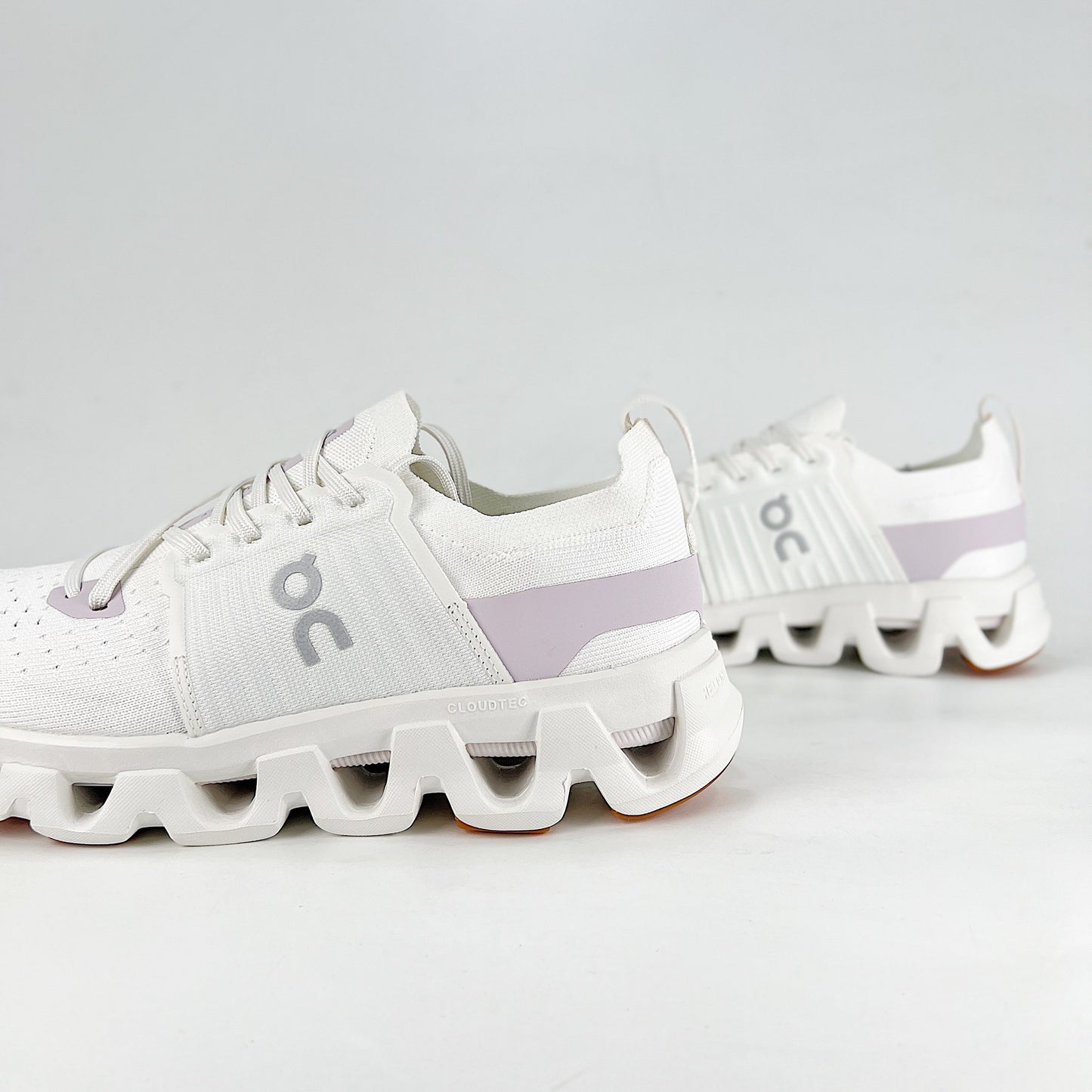 On Cloudswift 4 – White & Lavender Pink Women’s Lightweight Breathable Comfortable Running Shoes