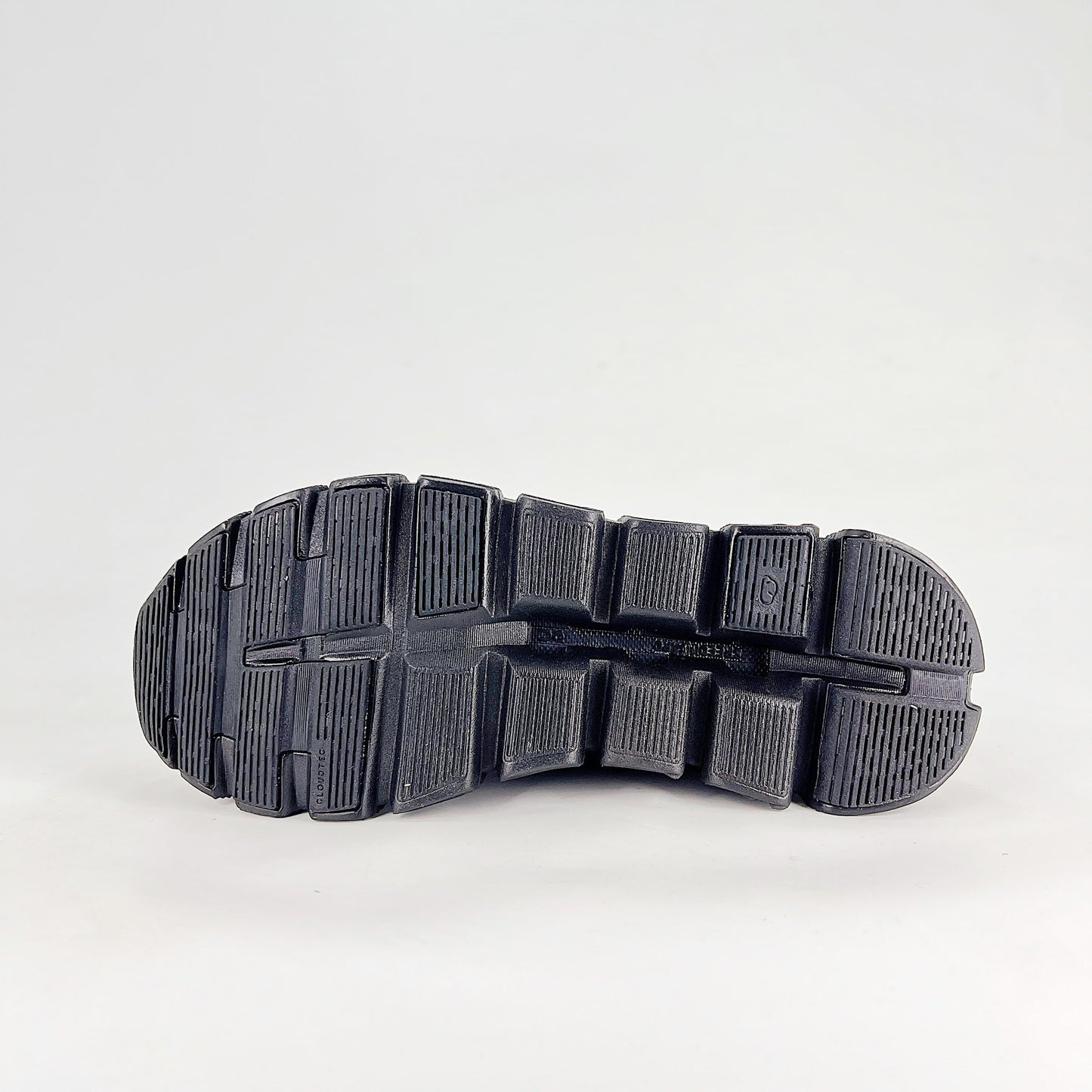 On Cloudpulse Next – All Black Unisex Lightweight Comfortable Running & Lifestyle Shoes
