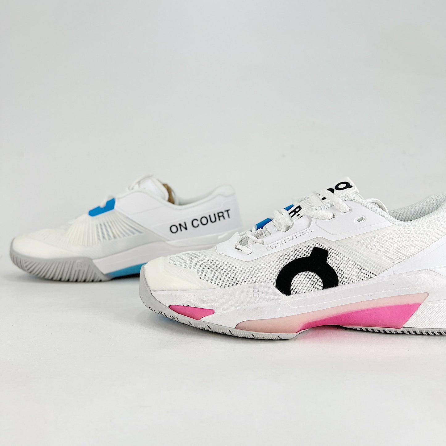 On The Roger Pro Fire – White & Hot Pink Unisex Breathable Anti-Slip Tennis Shoes