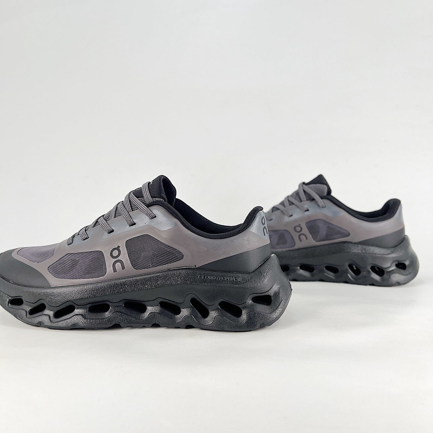 On Cloudtilt Remix – Magnet & Black Unisex Street Running & Lifestyle Shoes