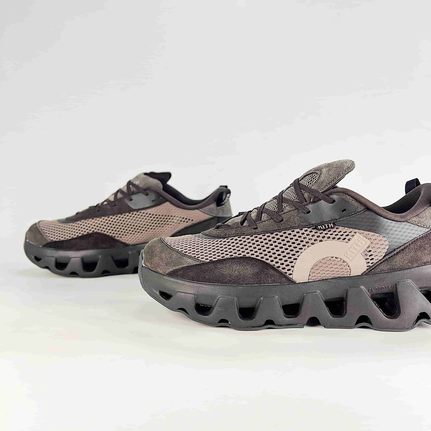 On Running Cloudrift – White, Grey & Black Unisex Lifestyle Running Shoes